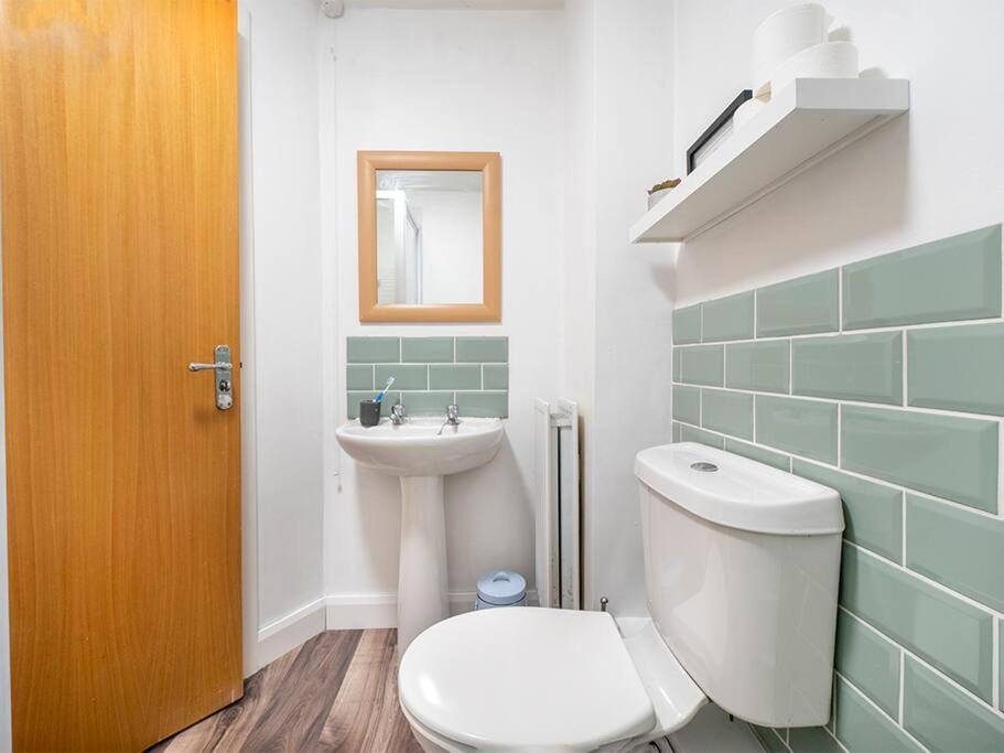 Lovely 2 Bedroom Apt At Ormeau Park W/ Free Parking Белфаст Экстерьер фото